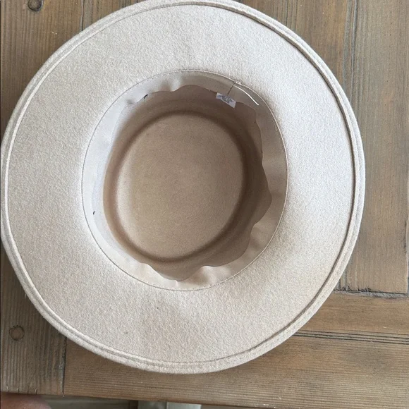 Tan Felt Hat with Brown Band - Picture 2 of 2